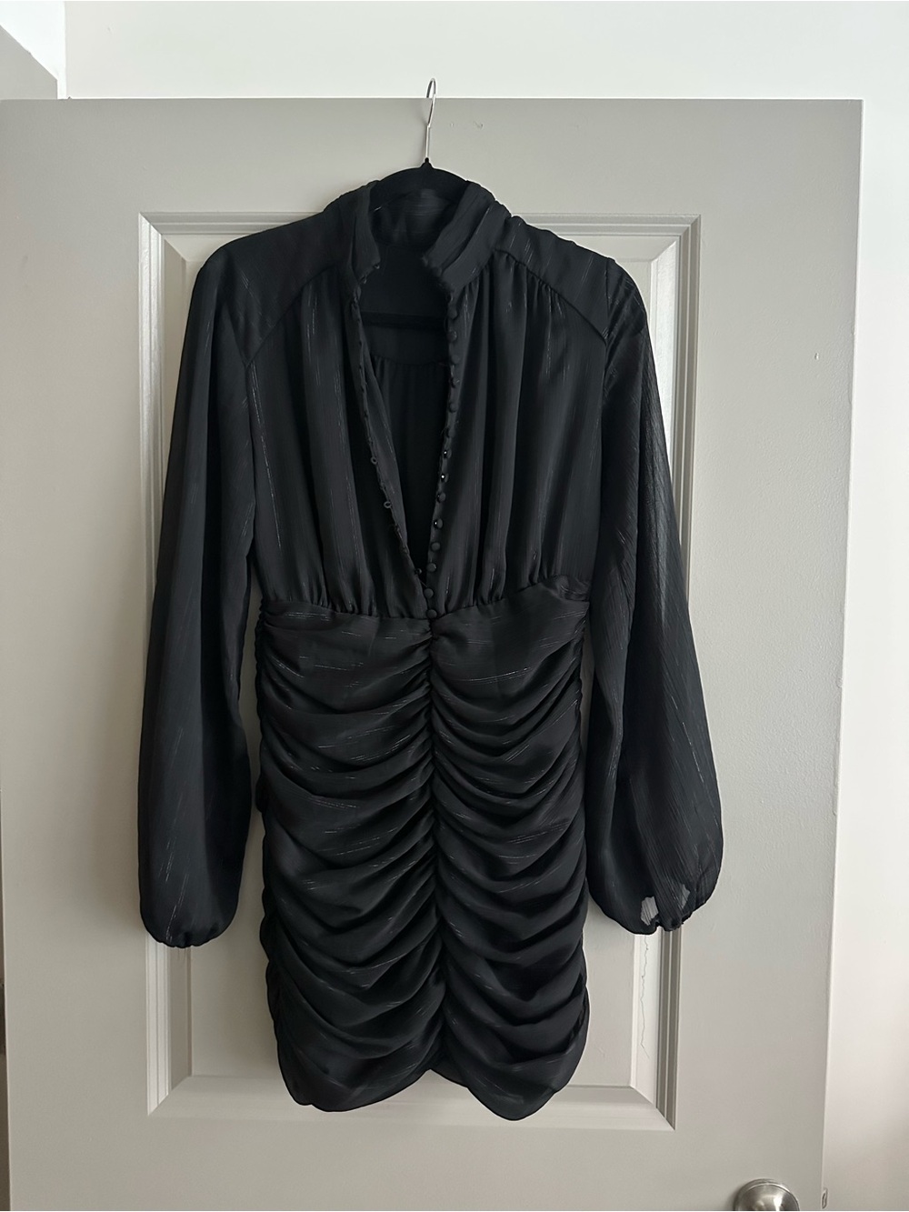 House of Harlow 1960 || Black Ruched Long-Sleeve Mini Dress
